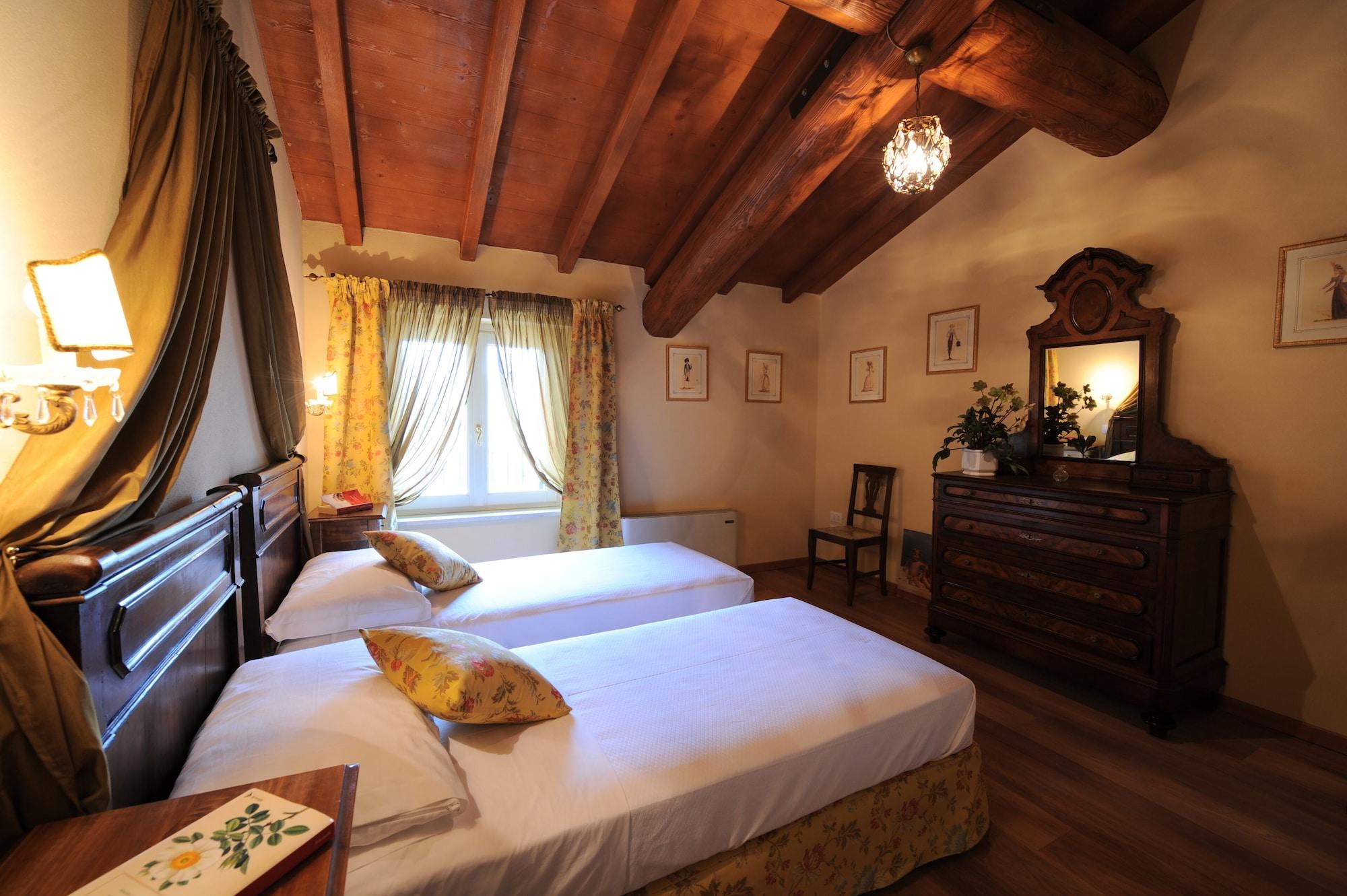 Relais Corte Paradiso Apartment Peschiera del Garda